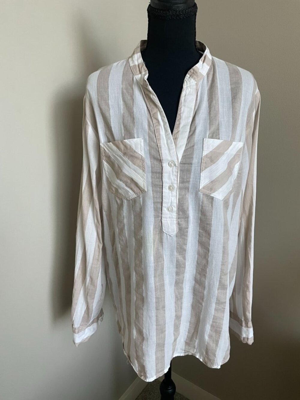 Beige & White Striped Lightweight Shirt – Casual Chic
